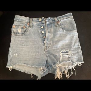 Levi’s shorts